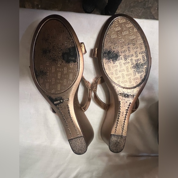 ITALIAN SANDALS - Picture 5 of 10